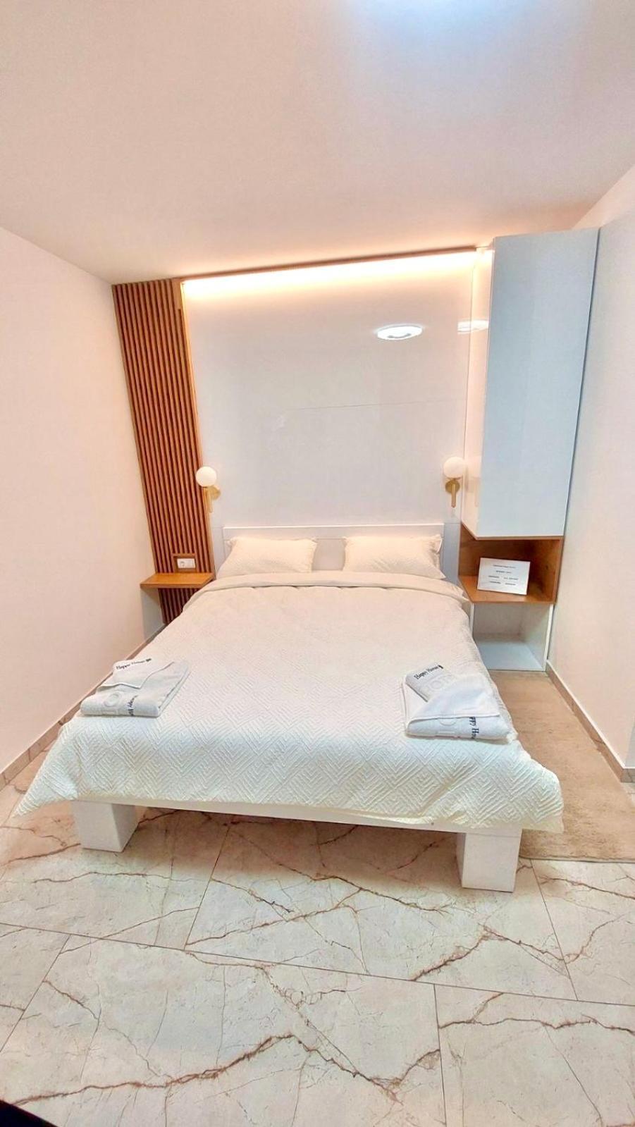Happy House Apartment
